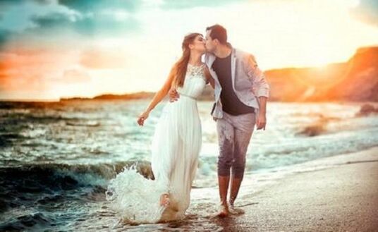 Women and men fall in love with enlarged penises